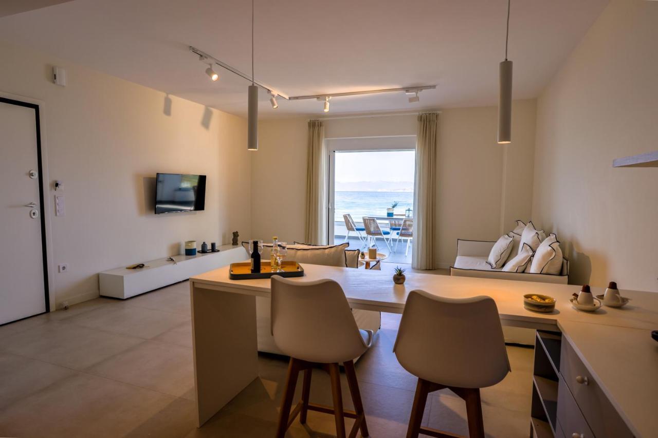 La Mer Bleue Beachfront Boutique Apartments Vrahati Exteriér fotografie