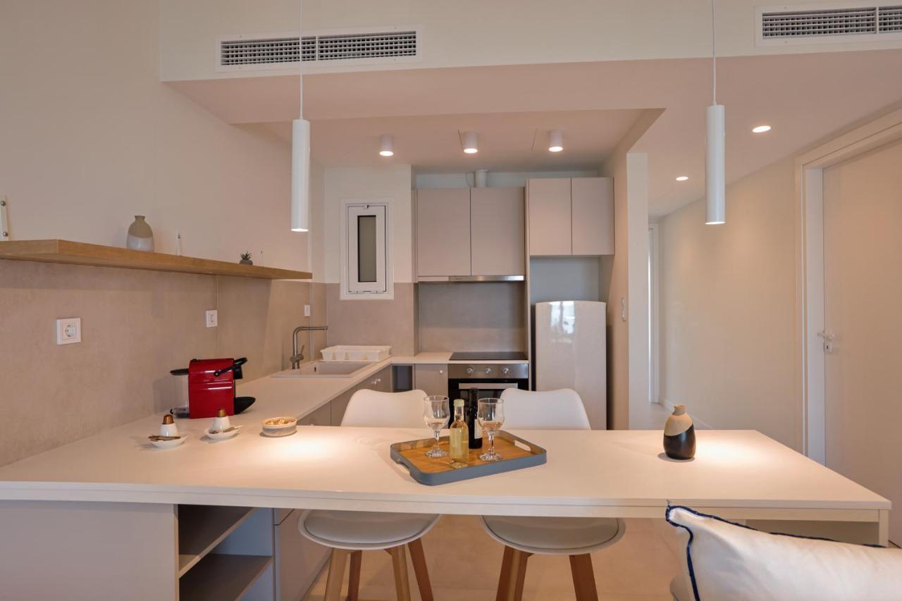 La Mer Bleue Beachfront Boutique Apartments Vrahati Exteriér fotografie